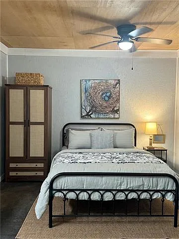 1 bed, 1.0 bath, 400 sqft, $1,300 — Photo 4