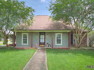 39386 Lakepoint Dr, Prairieville, LA 70769