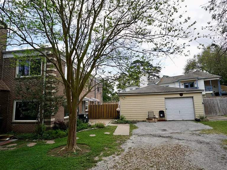 3309 Lawrence St — Photo 18