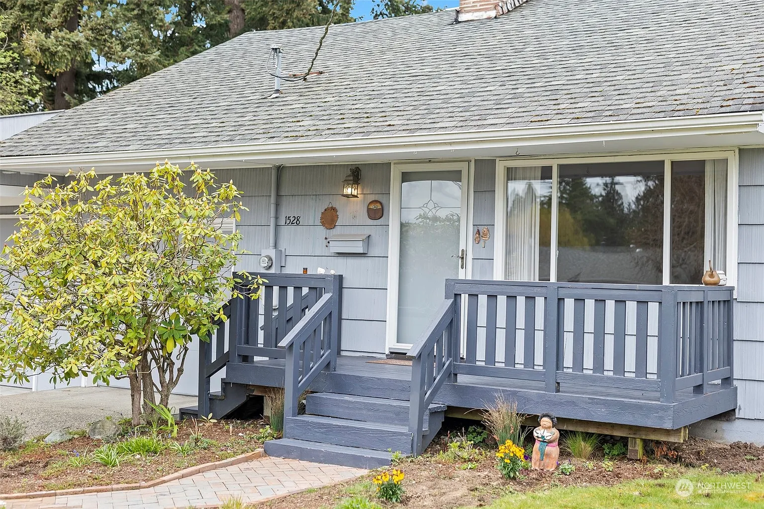 1528 N Harmon Street photo 1