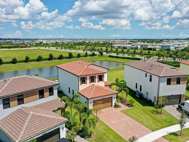 16234 Sea Turtle Pl — Photo 38