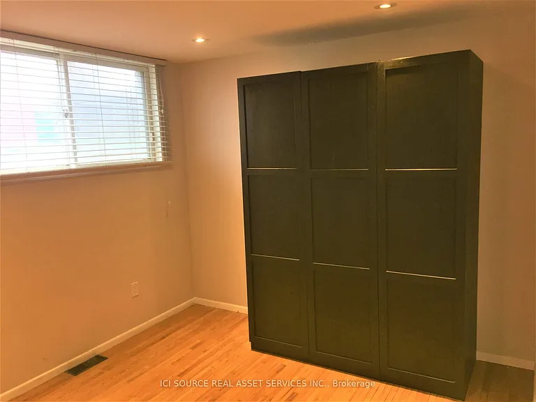 1 Vera Ct #BASEMENT — Photo 10