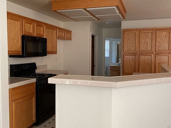 3rd image of 8884 Monterey Oaks Dr