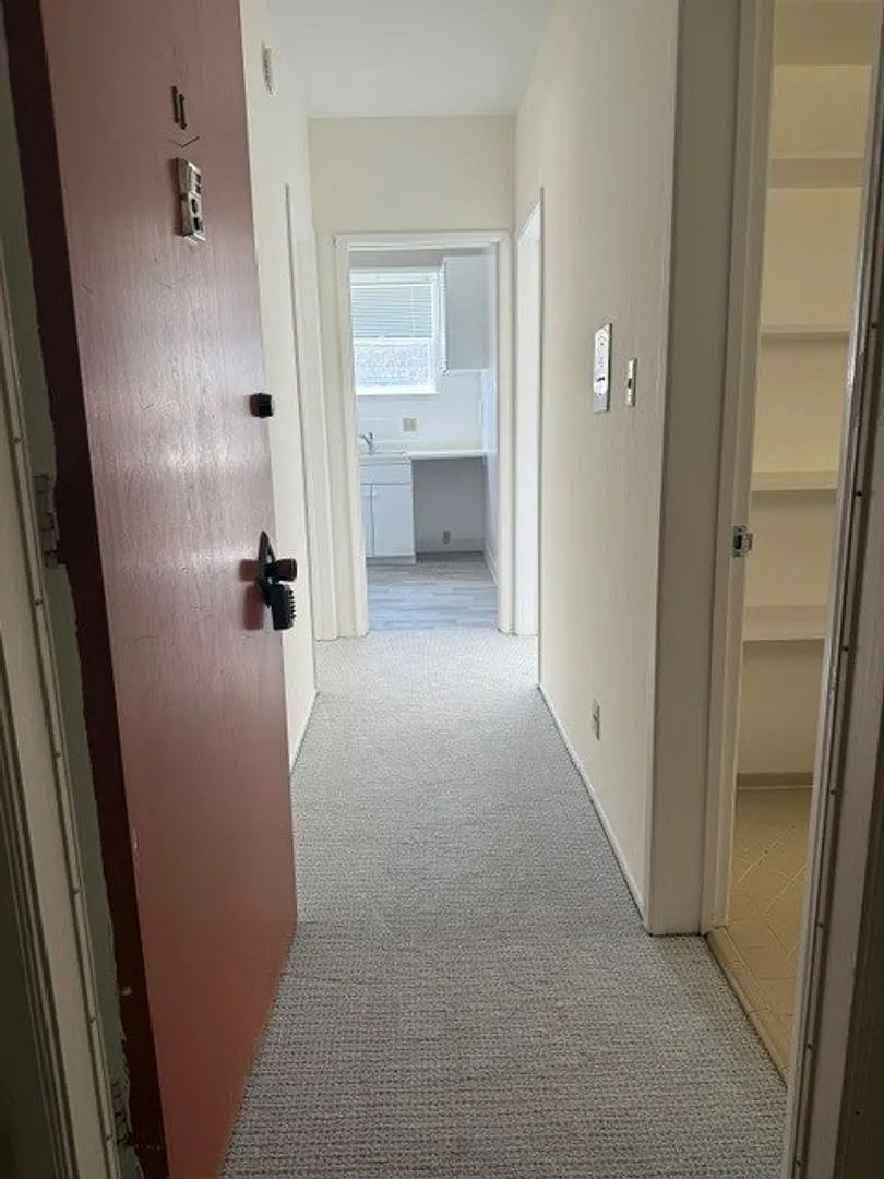 Building Photo - 1666 Gough St #1777