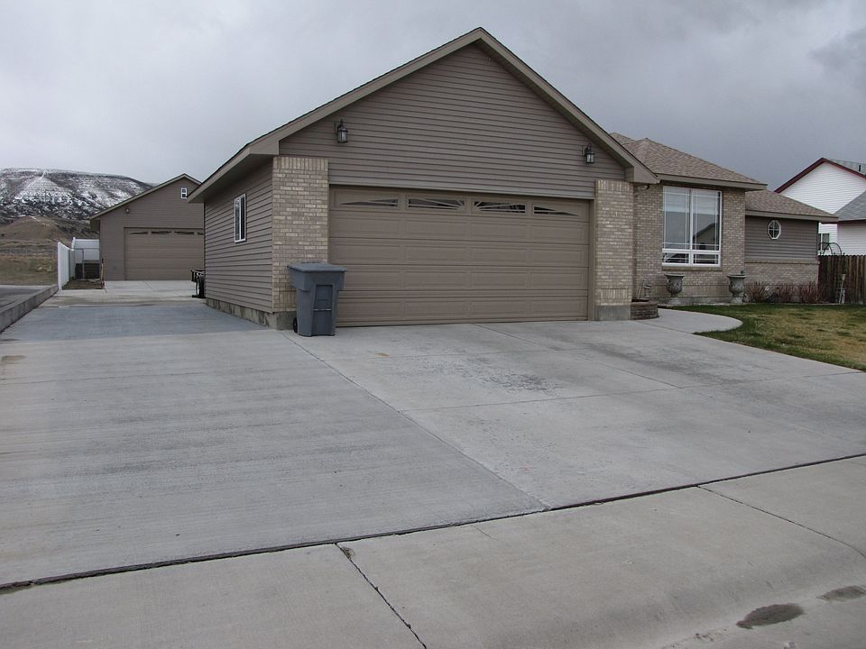 314 Goldenrod Dr.