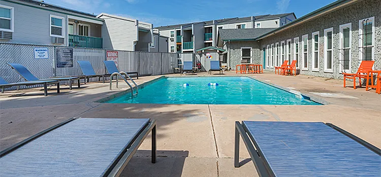Lincoln Springs | Pool View 2