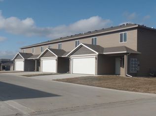 6901 S Santa Rosa Pl APT 6, Sioux Falls, SD 57108