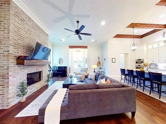 3rd image of 37493 Cypress Hollow Ave