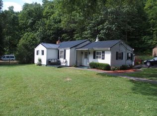 1718 Wildwood Rd, Salem, VA 24153
