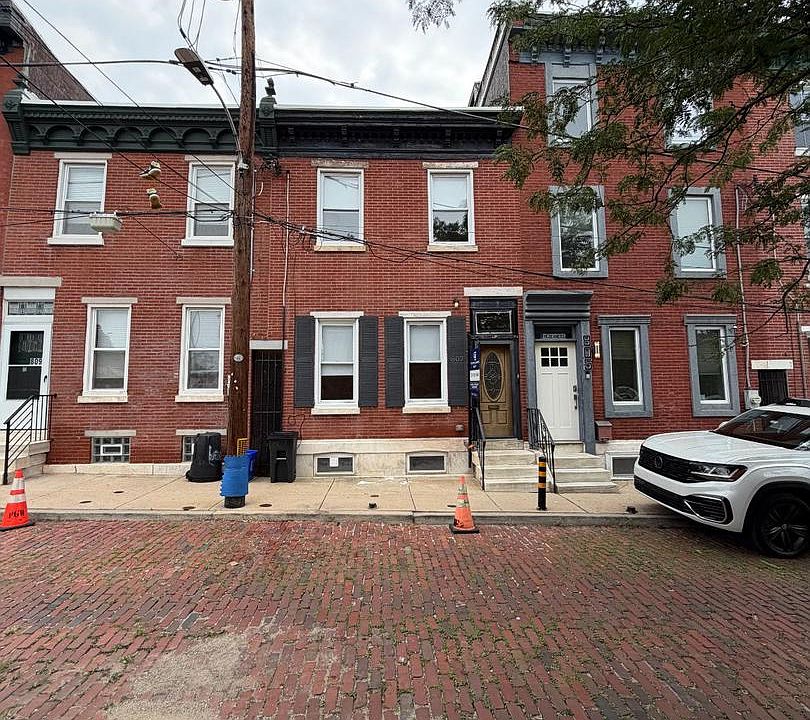 1st image of 807 Cameron St