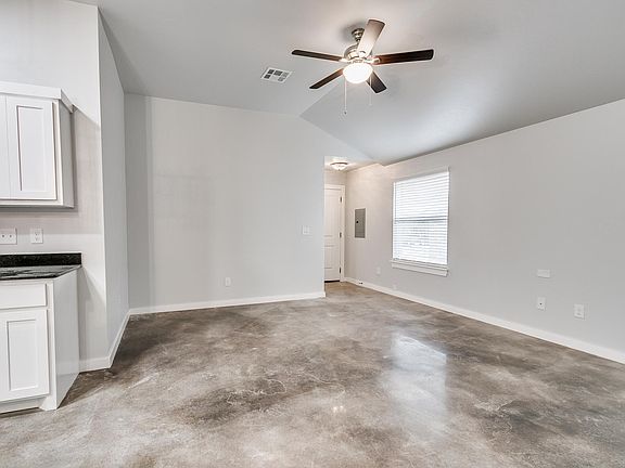 5th image of 13400 Springcreek Dr