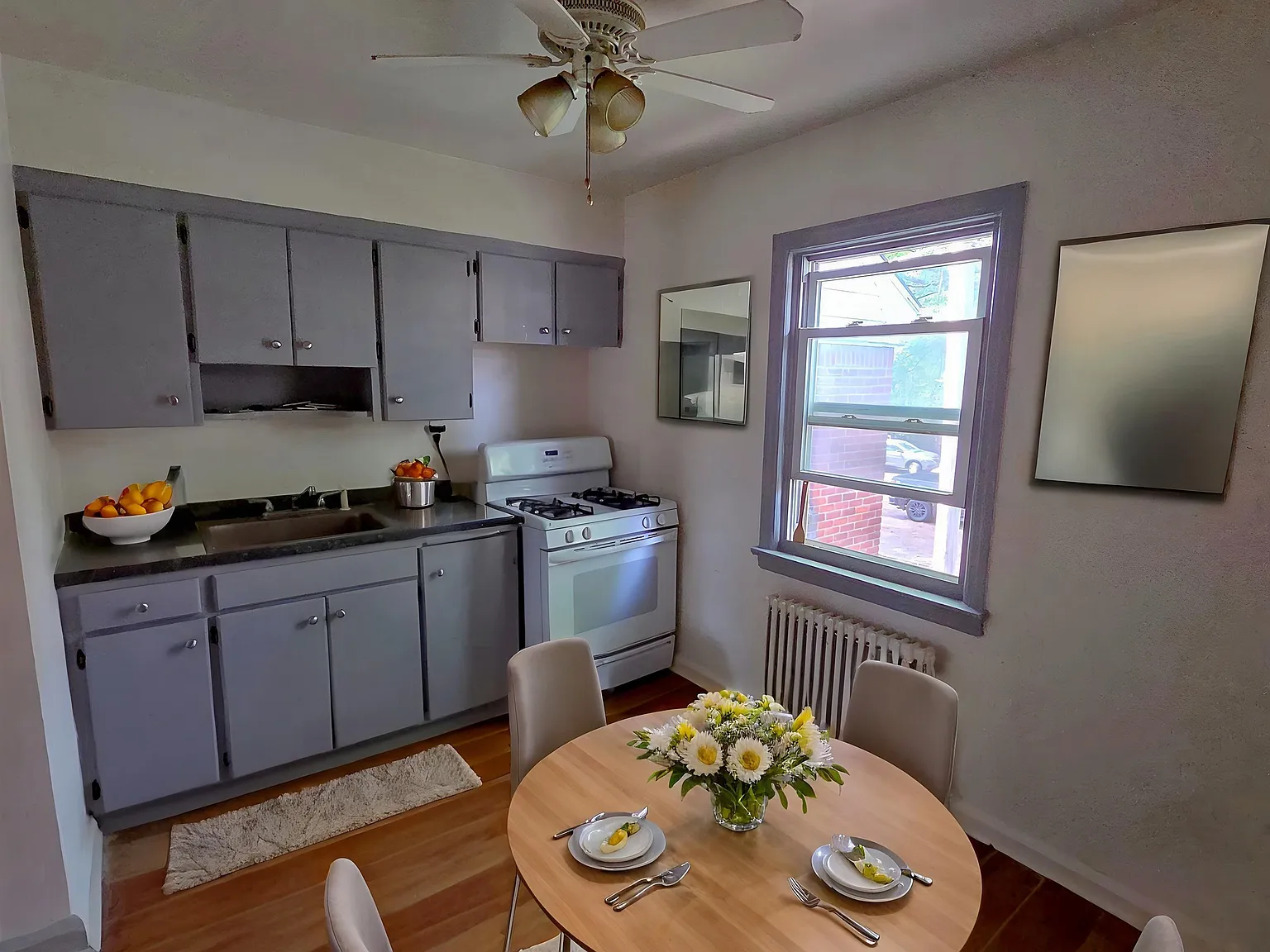 140 Van Houten Ave — Photo 3