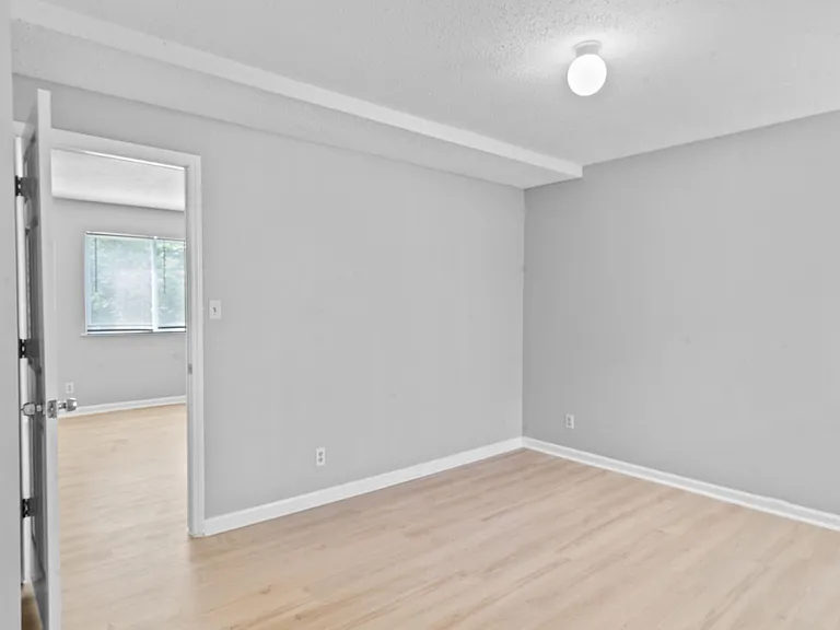 501 Vilas St — Photo 21