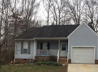 341 Wolfbridge Rd, Holly Springs, NC 27540