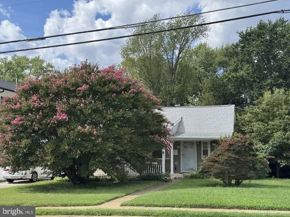 7430 Lisle Ave, Falls Church, VA 22043