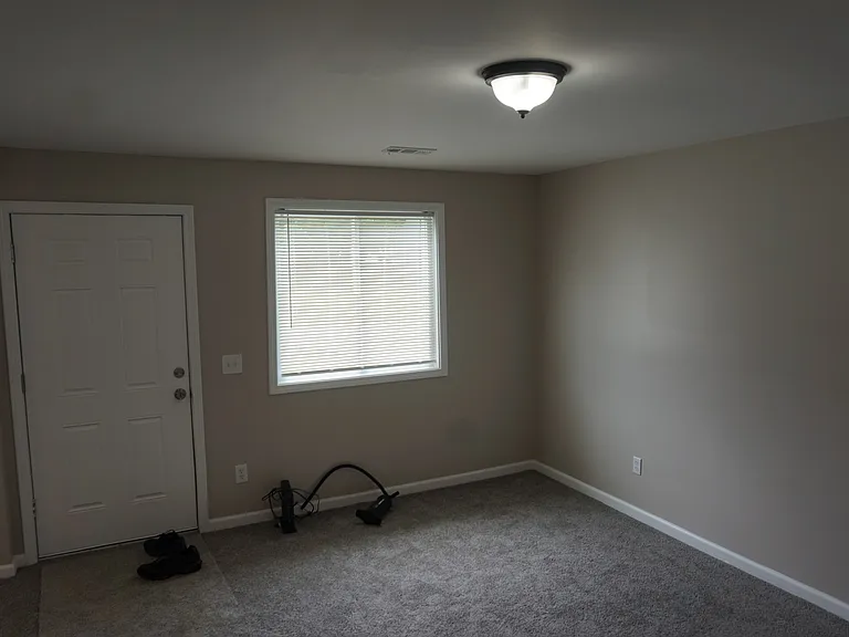 26936 Ross St — Photo 7