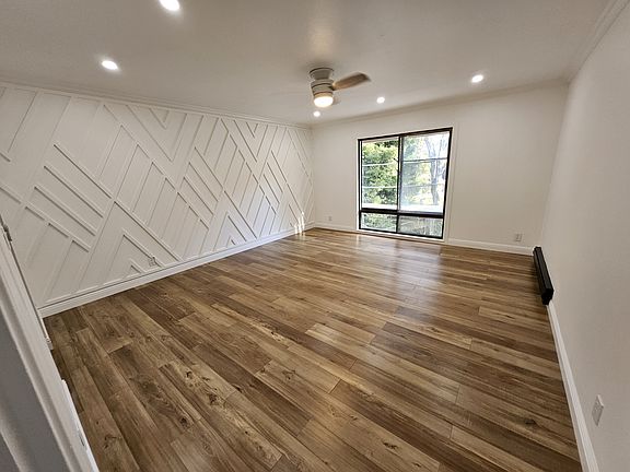2nd image of 1031 Cherry Ave APT 54
