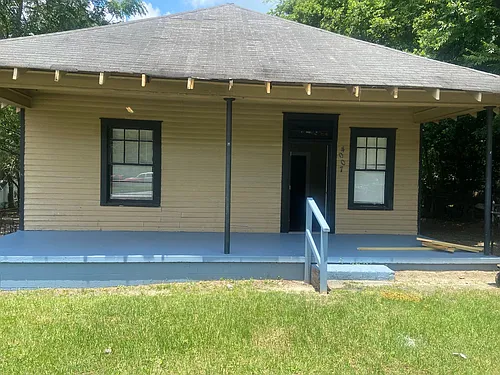 4007 Holly Ave Photo 1