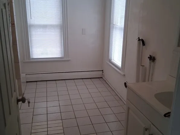 39 Hoffman St #2, Torrington, CT 06790