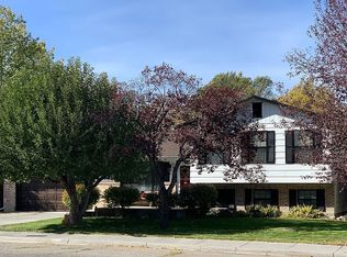 1322 Bluebird Ln, Idaho Falls, ID 83402