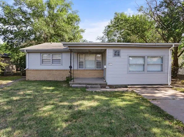 1619 E 10th St, Newton, KS 67114
