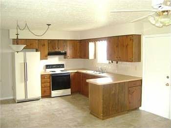 4th image of 5308 Avalon Ave