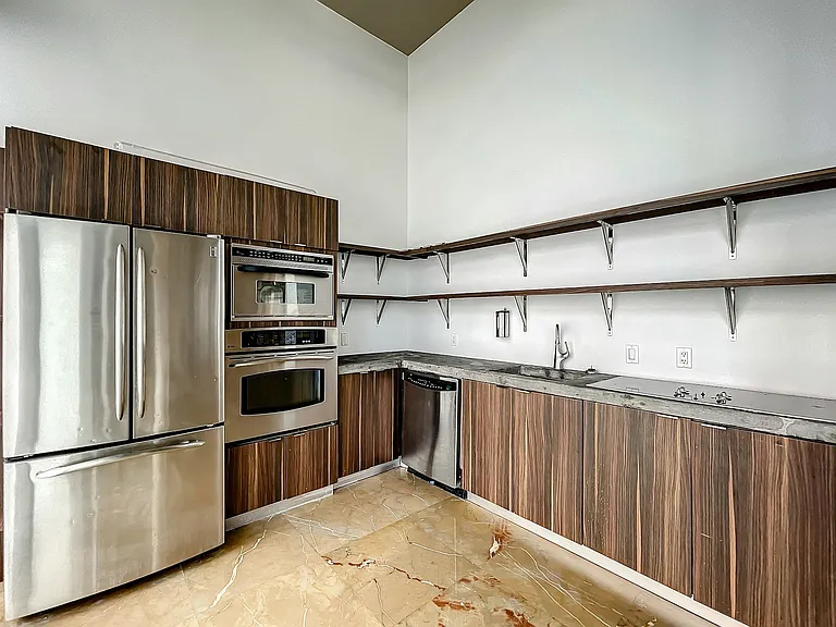 Community area kitchen