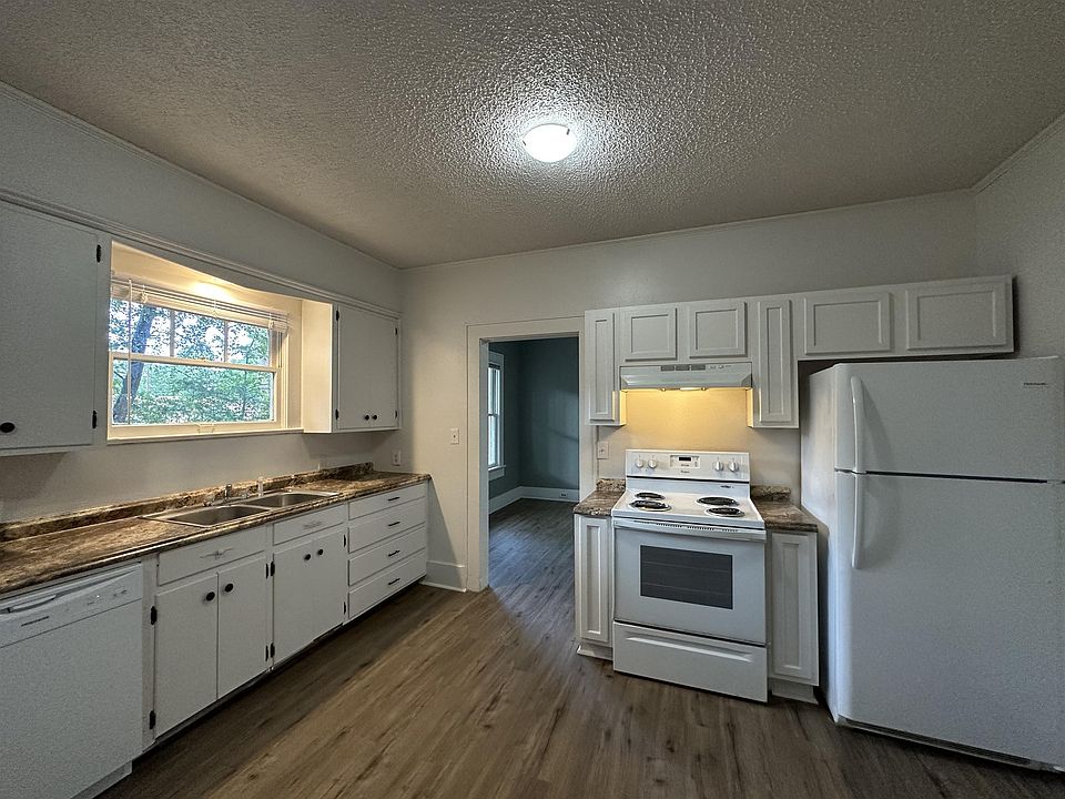 1st image of 1913 Olive St #1