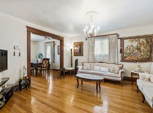 39 Saddle River Rd, Saddle Brook, NJ 07663