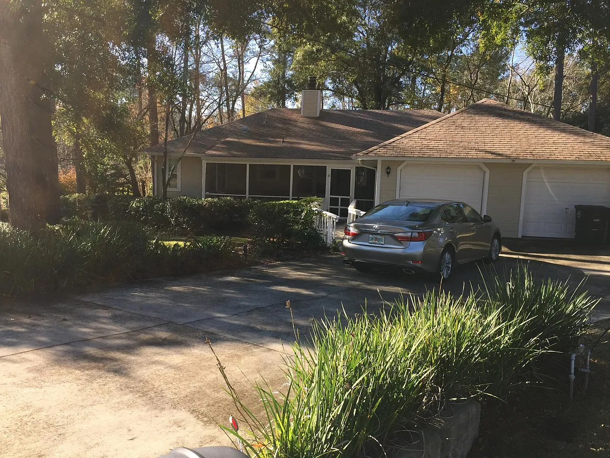 Shaded lot on a cu-de-sac. - 2905 Donau Ct