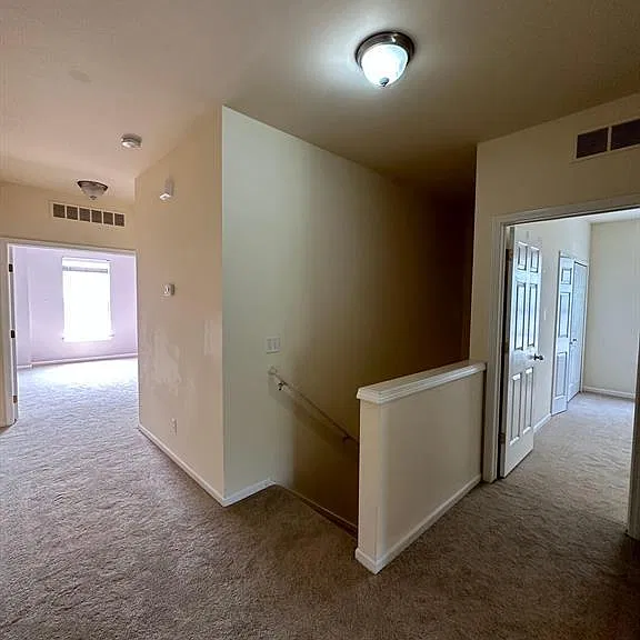 2156 Pinecroft Dr — Photo 12