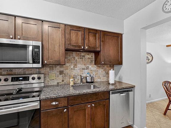 5th image of 1000 Sea Island Rd #34