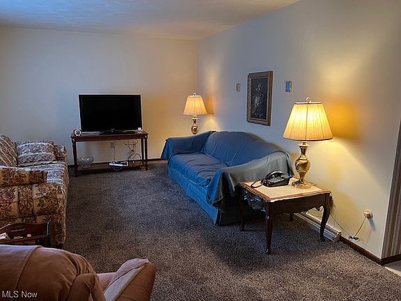 4th image of 108 Walnut Ave
