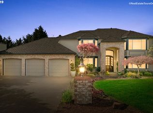 14721 SW Scarlett Dr, Tigard, OR 97224