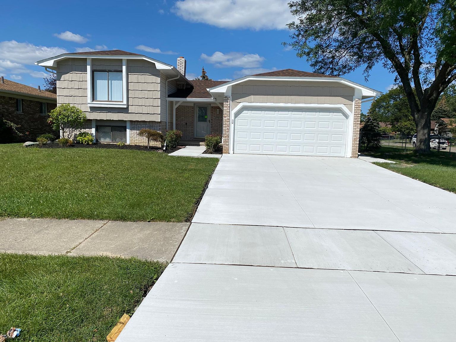 4791 Admiral Dr, Sterling Heights, MI 48310 | Zillow