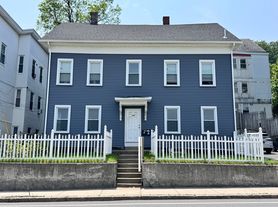 286 Kimball St