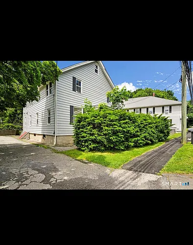 1787 Stratfield Rd #2 Photo 1
