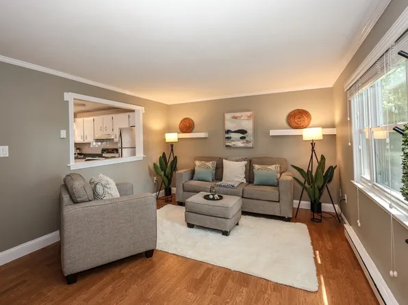15 Orchard Ave #B, Haverhill, MA 01830