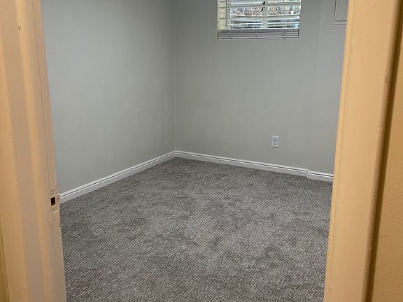 3rd image of 854 S Foothill Dr