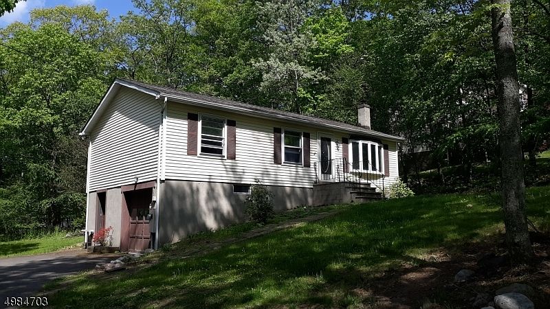 1st image of 21 Durol Dr #1
