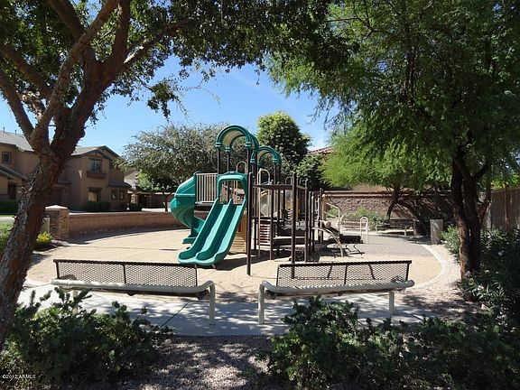5th image of 3850 S Laurel Way