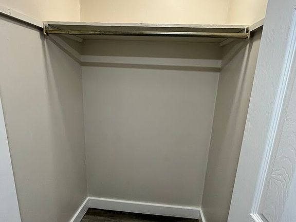 4th image of 315 1st St APT 1B