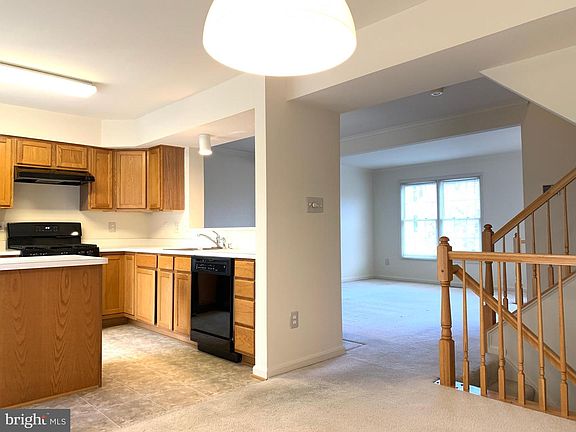 2nd image of 14503 Sully Lake Ct