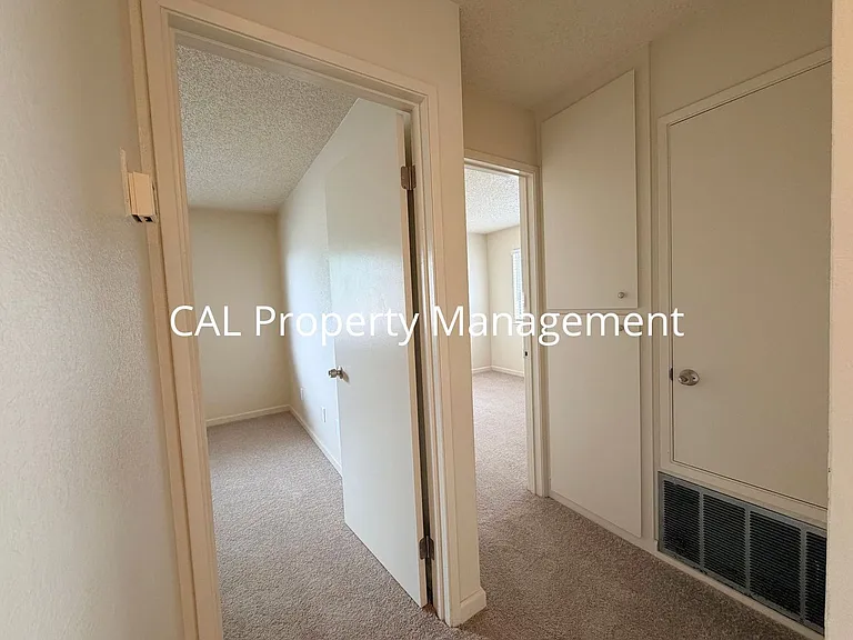 1823-4 Cherokee Dr — Photo 14