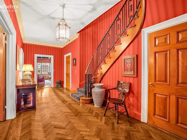 1220 Park Avenue image 1 of 13