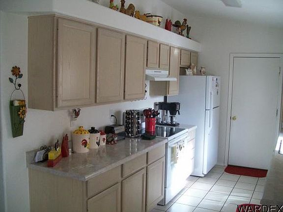 4th image of 2615 Huntington Dr