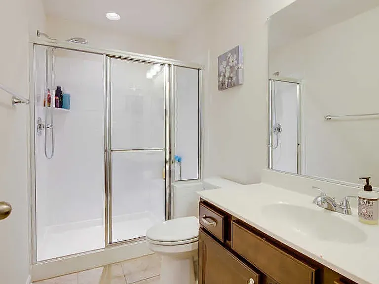 517 Pebblebrook Ln — Photo 20