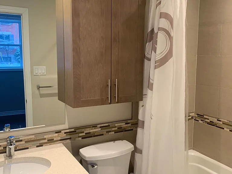173 Russell Ave — Photo 4