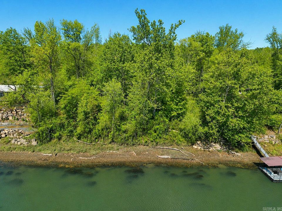 1st image of 214 Primrose Creek Dr