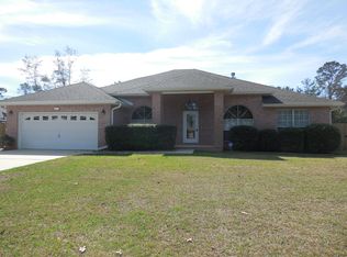 6655 Castlewood St, Navarre, FL 32566